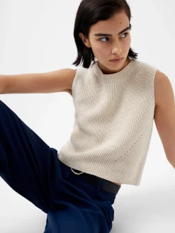 Mozart Knit Crew Neck Sleeveless Vest