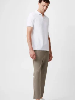 Ottoman Trophy Neck T-Shirt