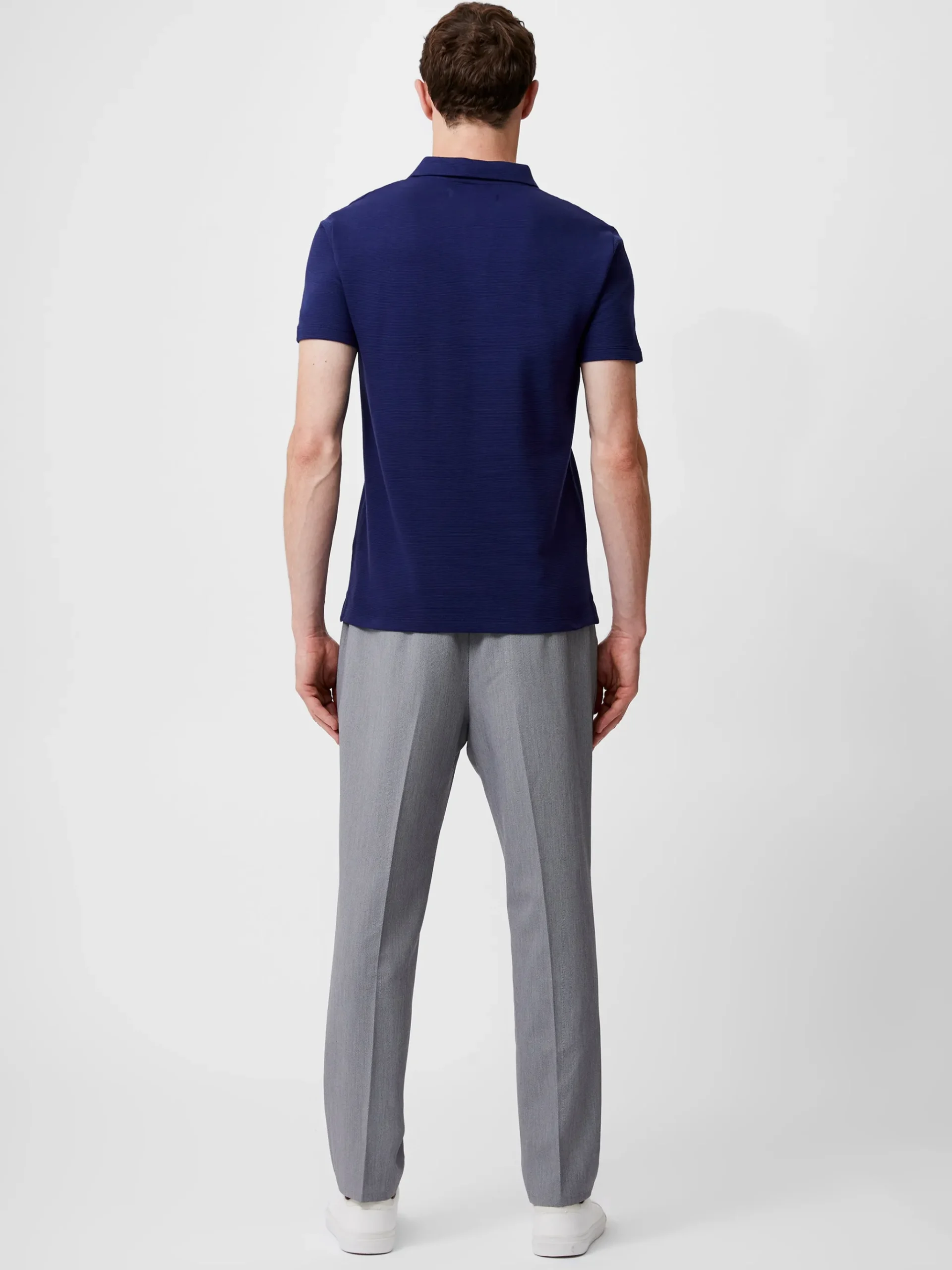 Ottoman Trophy Neck T-Shirt